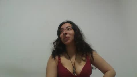 moonandzukko online show from April 7, 2:01 am