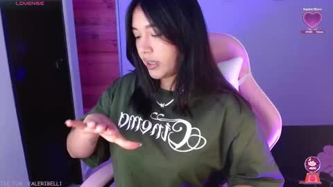 Snapshot of moonbella_bell chatting on September 19, 6:04 am bell online show from September 19, 6:04 am