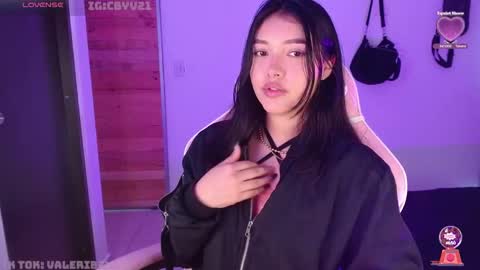 Snapshot of moonbella_bell chatting on October 31, 10:00 pm bell online show from October 31, 10:00 pm