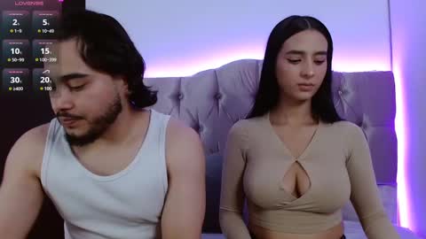 Snapshot of moonbrunettee chatting on February 10, 9:15 pm moonbrunettee online show from February 10, 9:15 pm