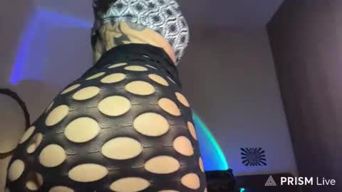 Snapshot of mooncinna chatting on October 8, 9:34 pm Cinna online show from October 8, 9:34 pm