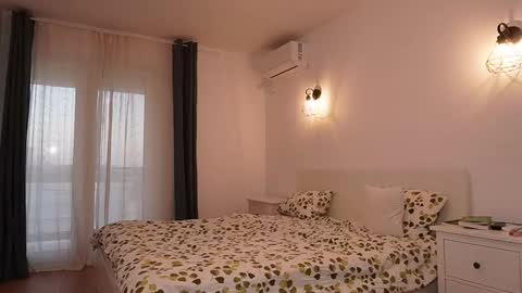 Anna online show from October 22, 4:57 am