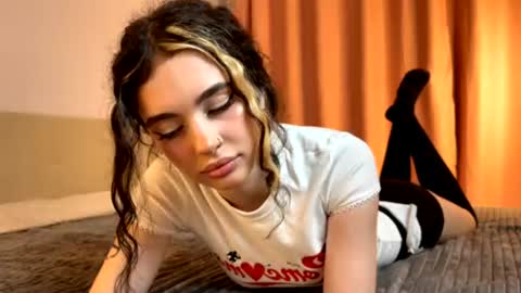 moonfaairy online show from July 24, 10:08 pm