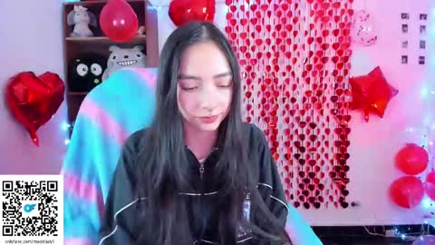 Snapshot of moonlady_ chatting on February 13, 12:24 am MOON  online show from February 13, 12:24 am
