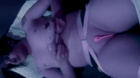 Snapshot of moonless_joy chatting on November 9, 1:37 am Moonless online show from November 9, 1:37 am