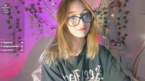 Snapshot of moonlight__lovers chatting on December 6, 3:00 pm Dana online show from December 6, 3:00 pm