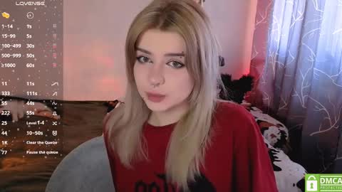 Snapshot of moonlight_grace chatting on March 26, 11:05 am Im Grace 3 online show from March 26, 11:05 am