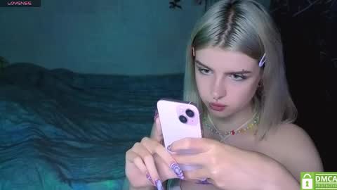 Im Grace 3 online show from May 23, 4:11 pm