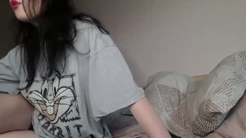 Snapshot of moonlightpoison chatting on June 20, 8:06 am moonlightpoison online show from June 20, 8:06 am