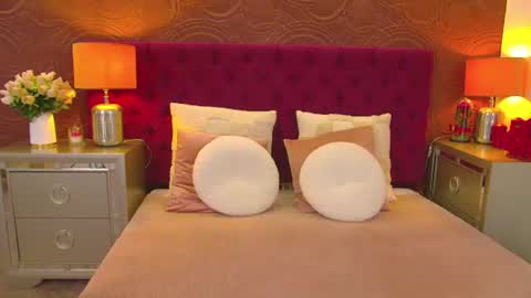 Snapshot of moonligt_iris chatting on June 18, 4:24 am moonligt_iris online show from June 18, 4:24 am