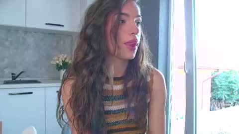 Snapshot of moonligt_iris chatting on July 7, 4:48 am moonligt_iris online show from July 7, 4:48 am