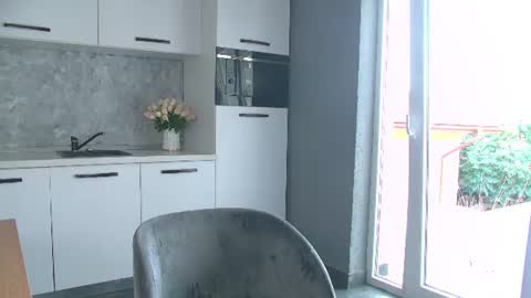 Snapshot of moonligt_iris chatting on July 10, 4:39 am moonligt_iris online show from July 10, 4:39 am