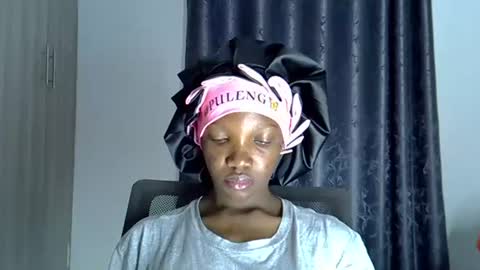 Moonlitdesire0 online show from January 9, 9:01 am