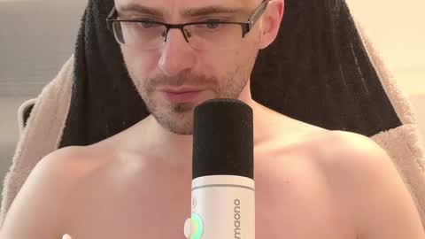 Moonsire online show from February 20, 5:37 am