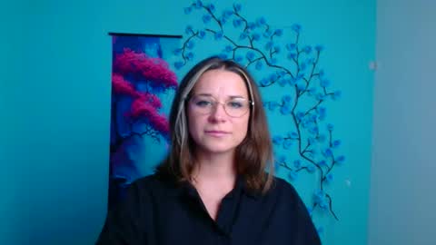 Susanna online show from November 23, 12:05 pm