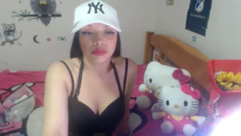 Snapshot of moontthbluee chatting on December 15, 10:47 pm luna online show from December 15, 10:47 pm