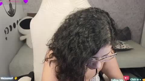 Moon Woman online show from January 24, 8:23 am