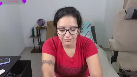 Snapshot of moonwoman_ chatting on June 13, 6:22 am Moon Woman online show from June 13, 6:22 am