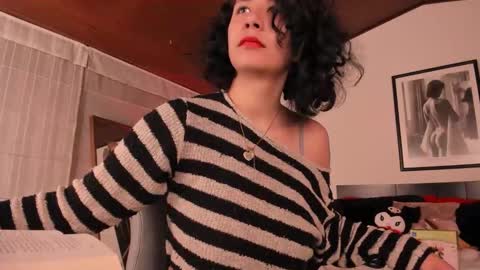 Snapshot of moony_14 chatting on November 21, 1:21 pm Michelle online show from November 21, 1:21 pm