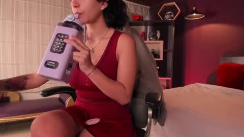 Snapshot of moony_14 chatting on July 8, 12:53 pm Michelle online show from July 8, 12:53 pm