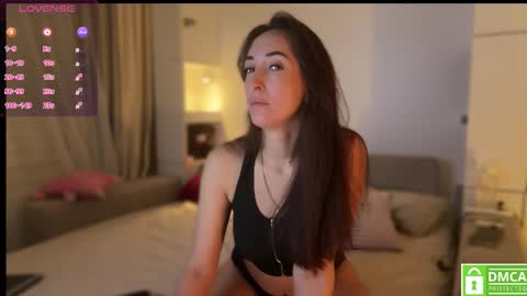 Snapshot of moorekatty chatting on October 27, 9:52 pm Please call my Kattypvt 60 tk in minut open Free Lovense control in pvt online show from October 27, 9:52 pm