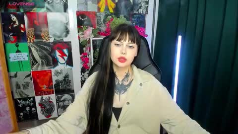 Snapshot of morana_batt chatting on September 23, 2:03 am Morana online show from September 23, 2:03 am