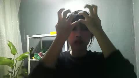 Snapshot of morenang_pinay chatting on November 20, 2:34 am morenang_pinay online show from November 20, 2:34 am