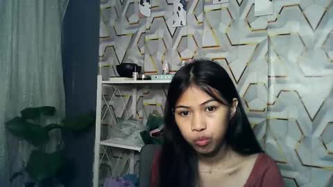 Snapshot of morenang_pinay chatting on November 28, 2:47 am morenang_pinay online show from November 28, 2:47 am