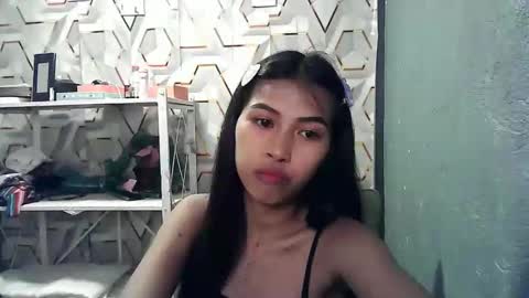 Snapshot of morenang_pinay chatting on December 4, 11:52 am morenang_pinay online show from December 4, 11:52 am