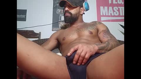 Snapshot of moreno_lutador chatting on September 25, 4:49 am John john online show from September 25, 4:49 am