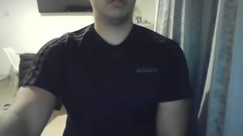 Snapshot of morenolatin19 chatting on October 30, 6:41 pm Jos Luis online show from October 30, 6:41 pm