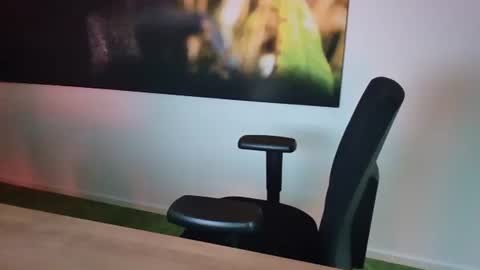 Snapshot of morepassion4u chatting on February 27, 3:05 pm morepassion4u online show from February 27, 3:05 pm