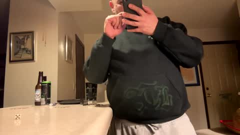 Snapshot of morethanenough437431 chatting on October 20, 8:15 am morethanenough437431 online show from October 20, 8:15 am