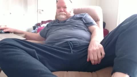 Snapshot of morgan5965 chatting on April 19, 12:43 am morgan5965 online show from April 19, 12:43 am