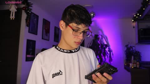 Snapshot of morgan_hiller chatting on January 18, 1:30 am   online show from January 18, 1:30 am