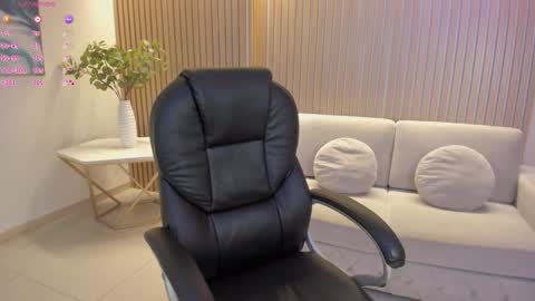 Morgan Hicks online show from January 29, 12:54 am