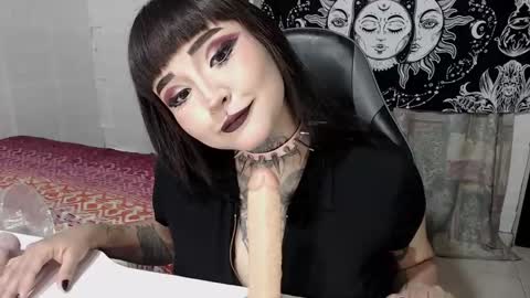 Morgan Moon online show from September 18, 6:21 pm