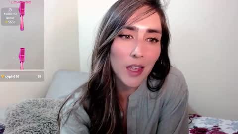 Moriah online show from February 13, 7:10 pm