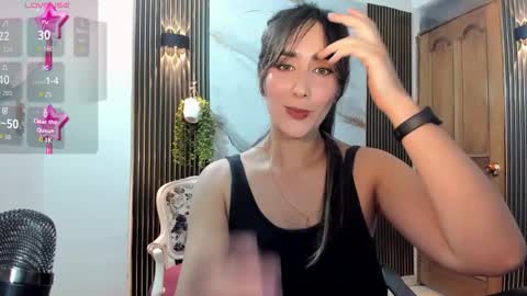 Moriah online show from November 12, 8:52 pm