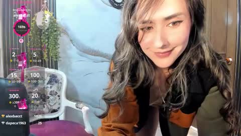 Moriah online show from March 5, 7:32 pm