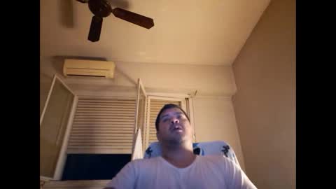 Snapshot of morocho777 chatting on December 5, 4:42 am Bruno online show from December 5, 4:42 am