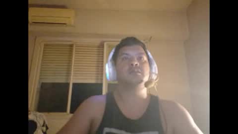 Snapshot of morocho777 chatting on December 16, 4:50 am Bruno online show from December 16, 4:50 am