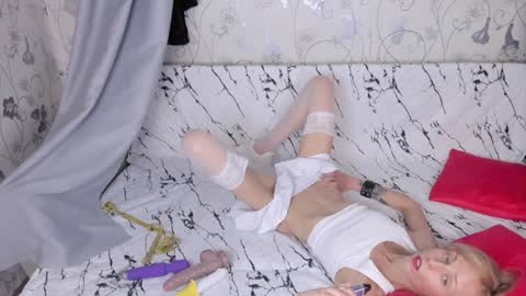 Snapshot of morphomarilyne chatting on February 1, 10:37 am Morpho online show from February 1, 10:37 am