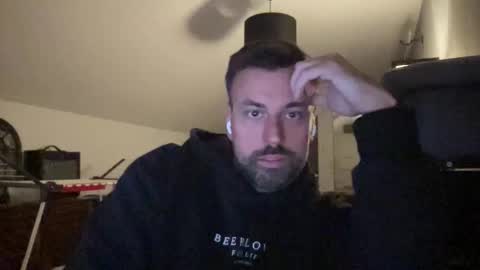 morty87geil online show from November 19, 5:35 pm