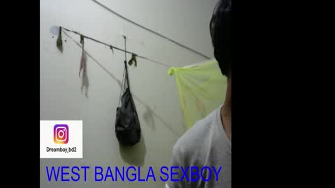 Snapshot of moso999 chatting on December 15, 7:51 pm moso999 online show from December 15, 7:51 pm