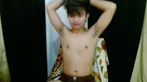 Snapshot of mostwantedtwink chatting on October 6, 5:21 pm mostwantedtwink online show from October 6, 5:21 pm