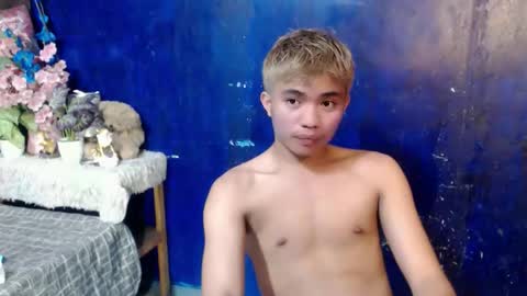 mostwantedtwink online show from April 27, 10:02 am