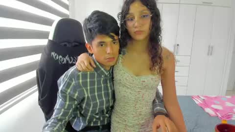 Snapshot of motasandcalis chatting on May 12, 9:01 pm Mollys online show from May 12, 9:01 pm