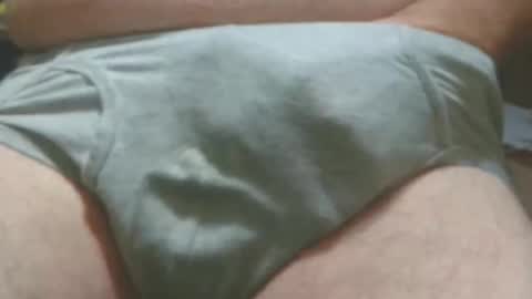 Snapshot of moth12 chatting on December 3, 3:21 pm moth12 online show from December 3, 3:21 pm