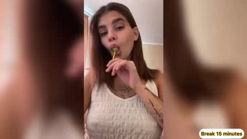 Snapshot of moto_ponchik chatting on November 23, 3:50 am Kris online show from November 23, 3:50 am